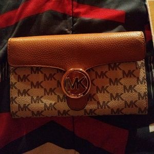 Michael Kors wallet